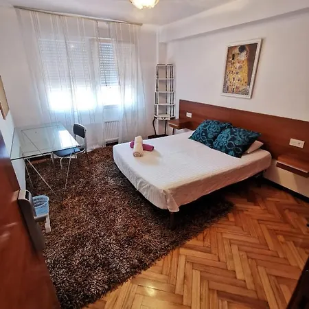 Piso Barcelona Διαμέρισμα Βίγκο